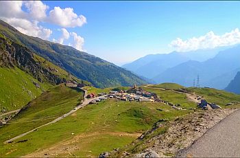 Chandrataal to Manali via Rohtang pass